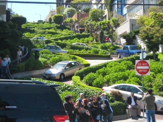 San Francisco - Zigzaggen @ Lombard street  
